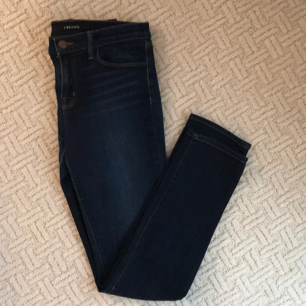 J Brand dark skinny jeans - size 28